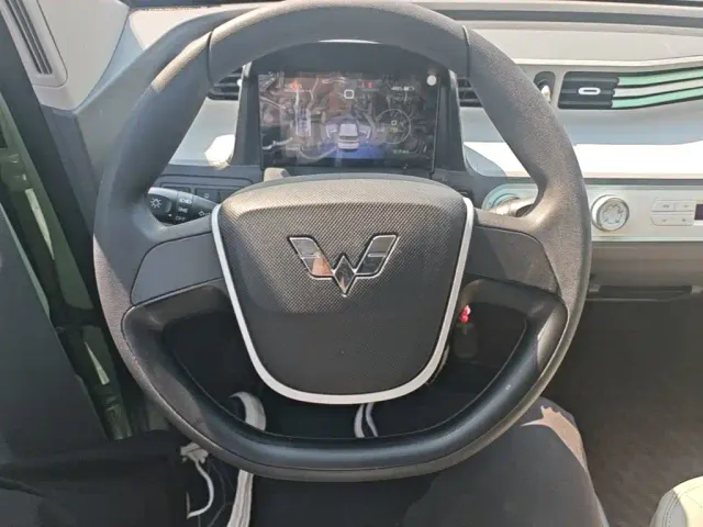 Wuling Hongguang Mini EV — Фото автомобиля 10