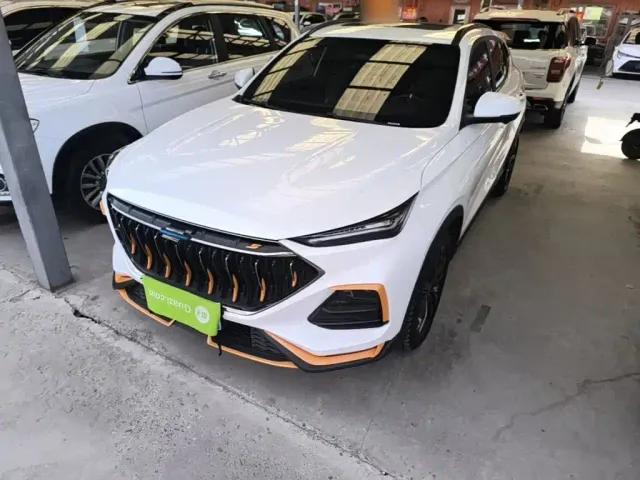 Фотография автомобиля — Changan Oushang X5