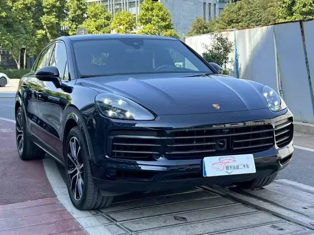Porsche Cayenne — Фото автомобиля 3