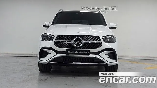 Mercedes-Benz GLE-Class — Фото автомобиля 3
