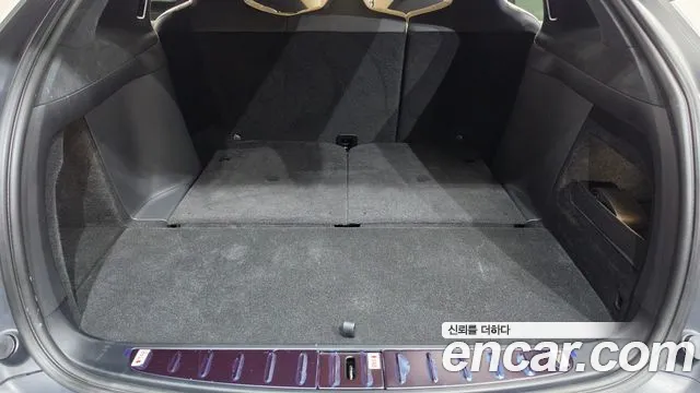 Tesla Model X — Фото автомобиля 20