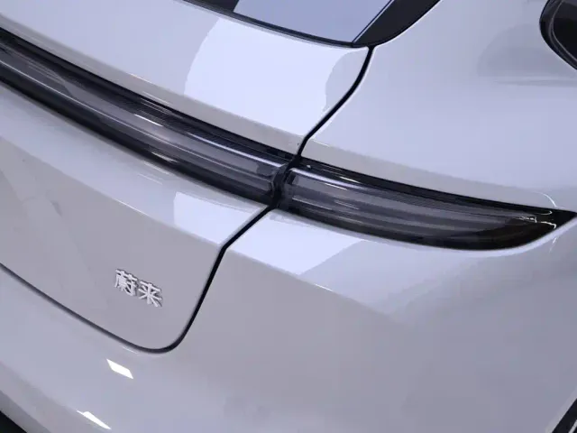 Nio ET5 Touring — Фото автомобиля 8