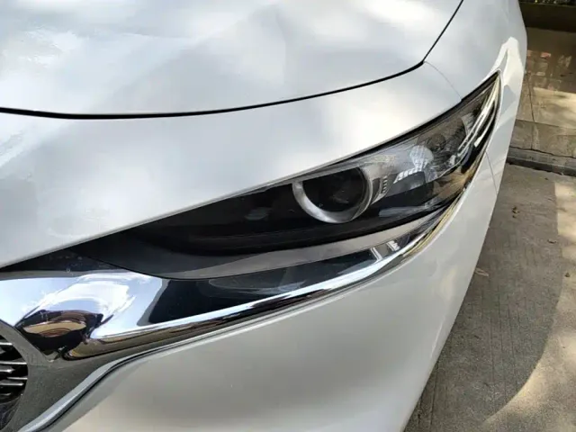 Mazda Axela — Фото автомобиля 23