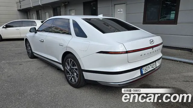 Hyundai Grandeur Grandeur (GN7) — Фото автомобиля 4