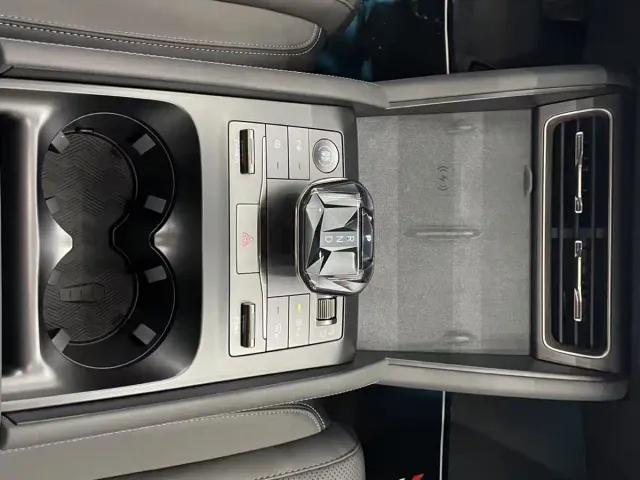 BYD Qin L — Фото автомобиля 8