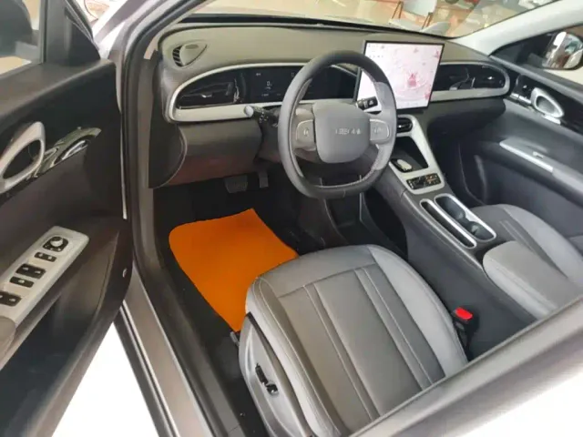 Geely Starry Wish — Фото автомобиля 15