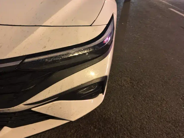 Hyundai Elantra — Фото автомобиля 4