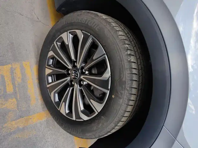 Buick Envision S — Фото автомобиля 6