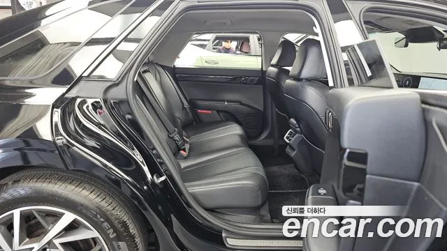 Hyundai Grandeur GN7 — Фото автомобиля 18