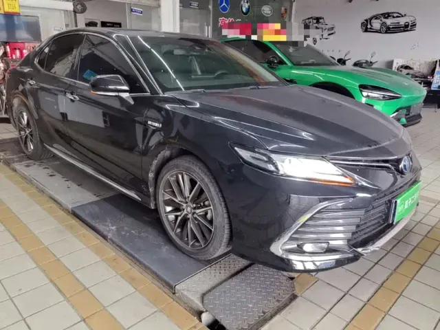 Toyota Camry — Фото автомобиля 3