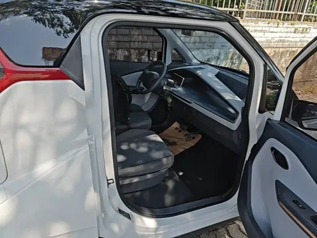 Wuling NanoEV — Фото автомобиля 24