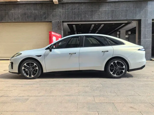 GAC Aion RT — Фото автомобиля 2