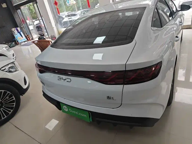 BYD Qin L — Фото автомобиля 5