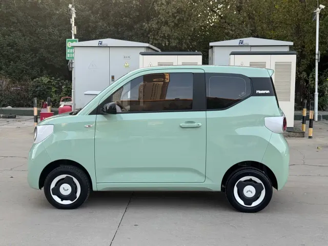 Wuling Hongguang Mini EV — Фото автомобиля 8