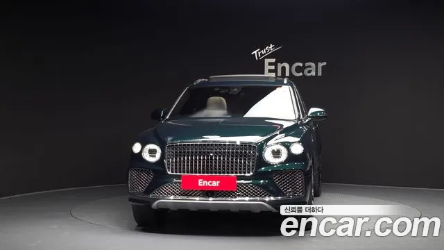 Bentley Bentayga Bentayga 4.0 V8 EWB First Edition — Фото автомобиля 3