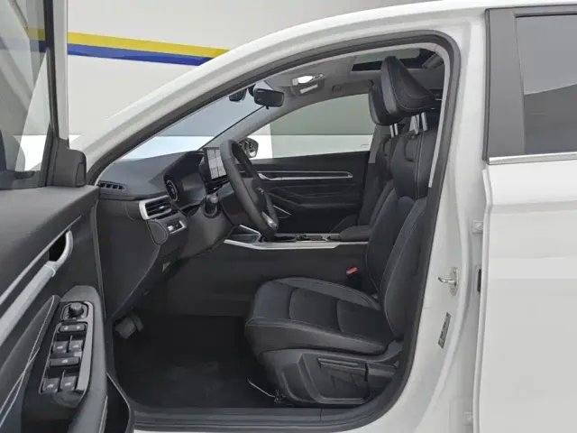 Geely Emgrand — Фото автомобиля 9