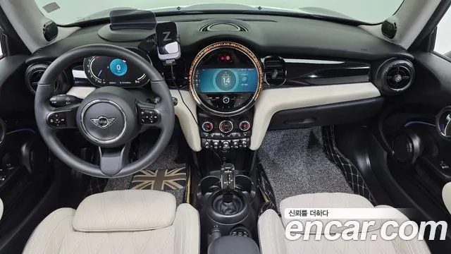Mini Cooper — Фото автомобиля 7