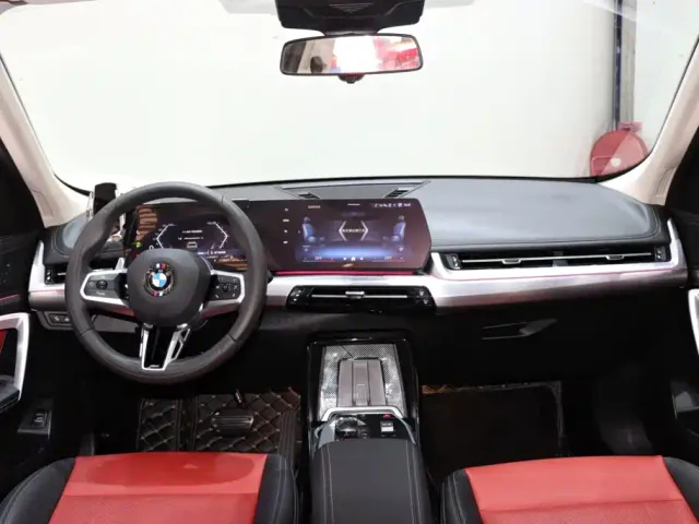 BMW X1 — Фото автомобиля 12