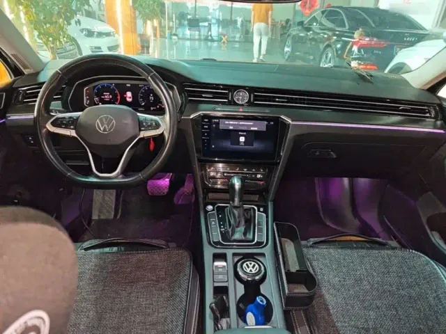 Volkswagen Magotan 2020 330TSI DSG Luxury — Фото автомобиля 9