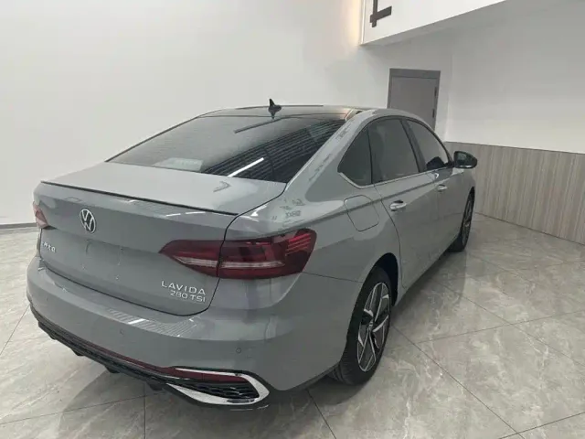Volkswagen Lavida 2023 280TSI DSG Starlight Comfort Edition — Фото автомобиля 4