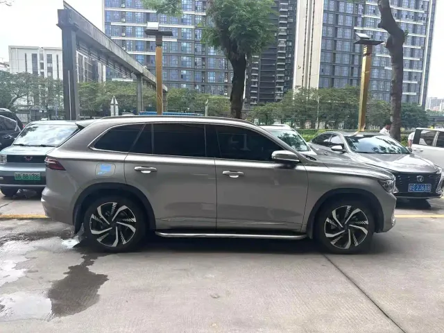 Geely Xingyue L — Фото автомобиля 18