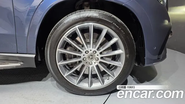 Mercedes-Benz GLE-Class — Фото автомобиля 17