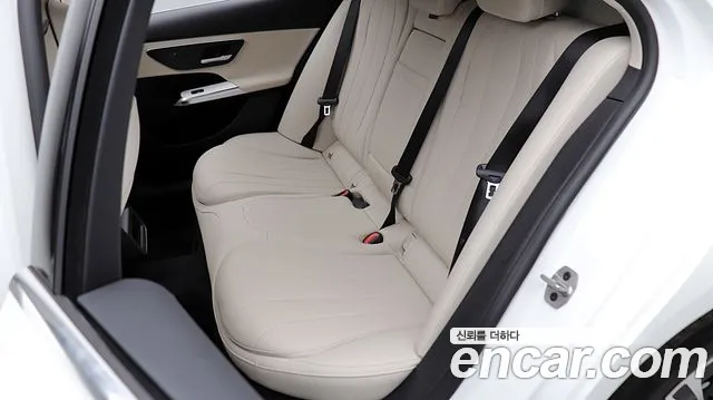 Mercedes-Benz E-Class W214 — Фото автомобиля 10