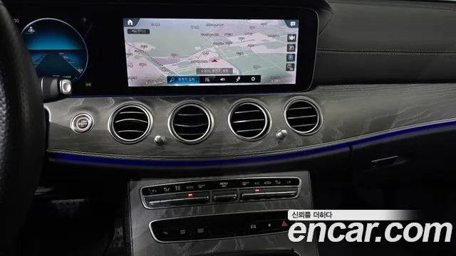 Mercedes-Benz E-Class W213 — Фото автомобиля 18