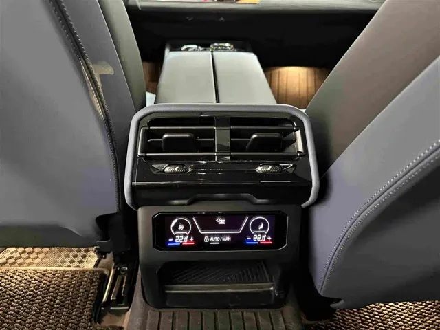 BMW 5 Series — Фото автомобиля 23