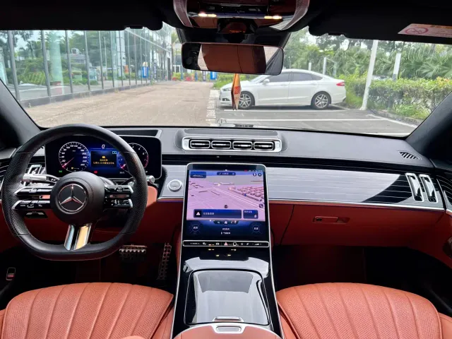 Mercedes-Benz S-Class — Фото автомобиля 9
