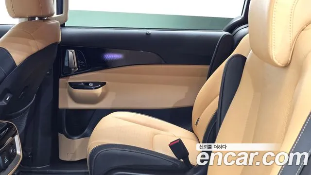 Kia Canival Carnival 4 поколение Бензин 9 мест Signature — Фото автомобиля 25
