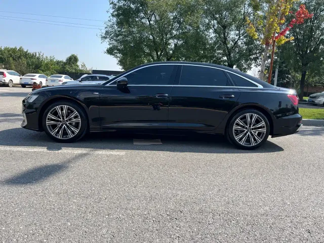 Audi A6L — Фото автомобиля 16