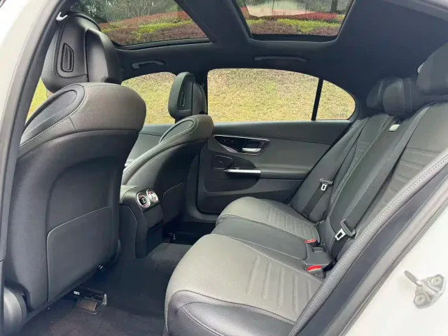 Mercedes-Benz C-Class — Фото автомобиля 8