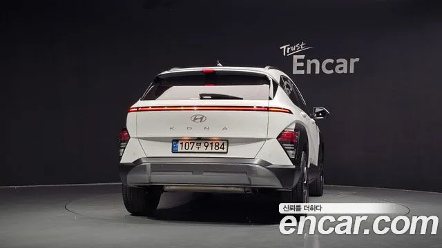 Hyundai Kona SX2 — Фото автомобиля 4