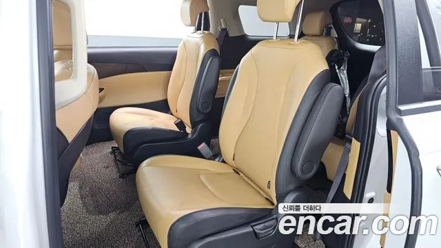 Kia Canival Carnival 4 поколение Дизель 9 мест Prestige — Фото автомобиля 11