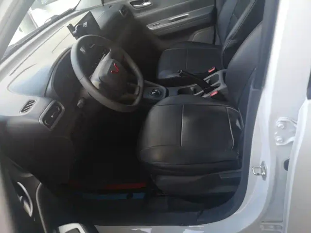 Wuling Hongguang — Фото автомобиля 14