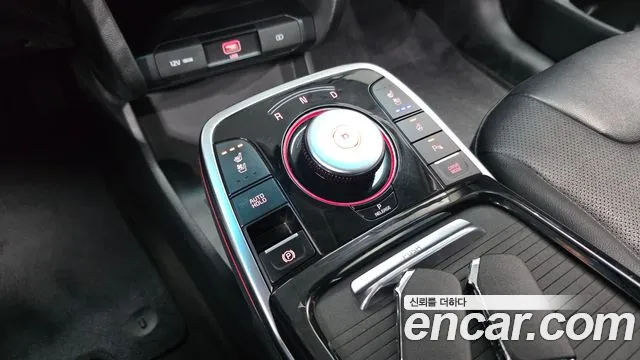 Kia Niro — Фото автомобиля 12