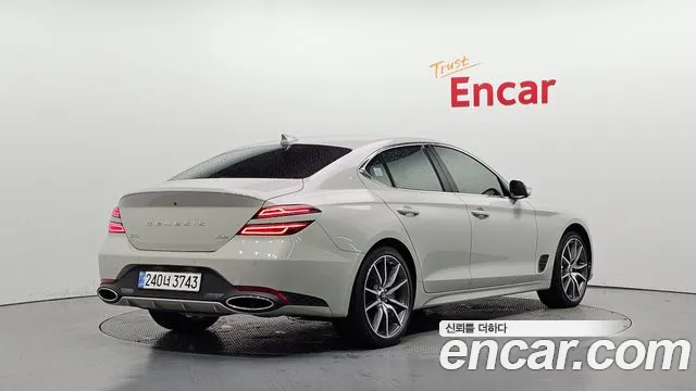 Genesis G70 New — Фото автомобиля 2
