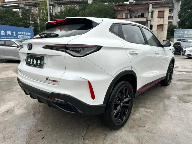 Changan X5 Plus — Фото автомобиля 4