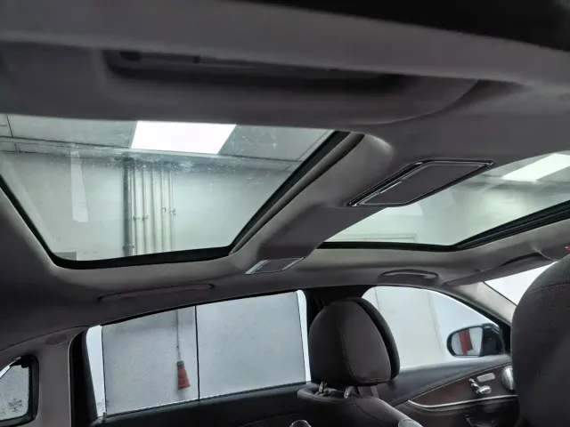 Mercedes-Benz E-Class — Фото автомобиля 13