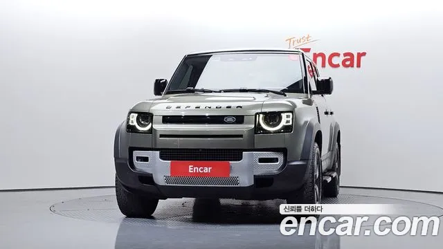 Land Rover Defender — Фото автомобиля 2