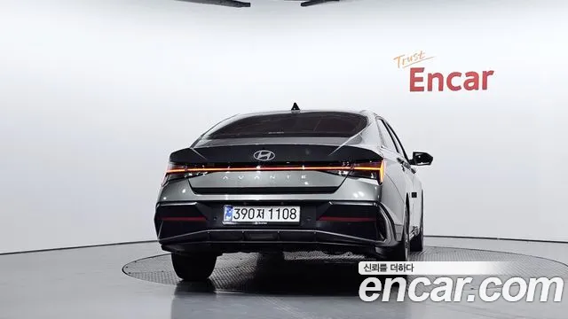 Hyundai Avante CN7 — Фото автомобиля 4