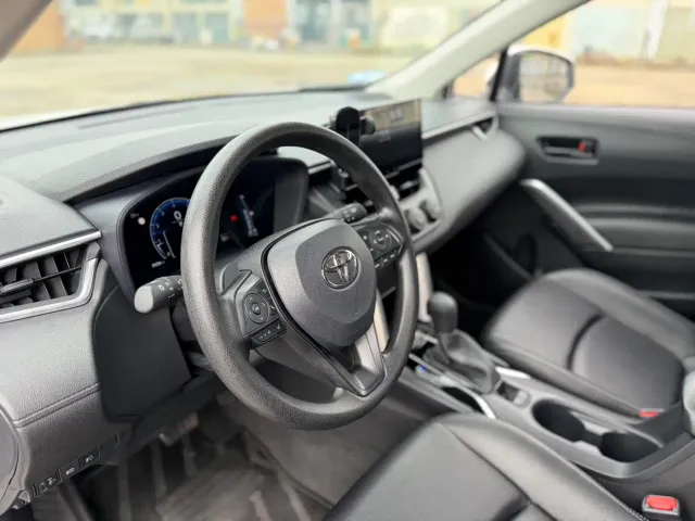 Toyota Corolla Cross — Фото автомобиля 6