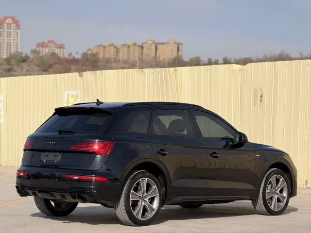 Audi Q5L — Фото автомобиля 4