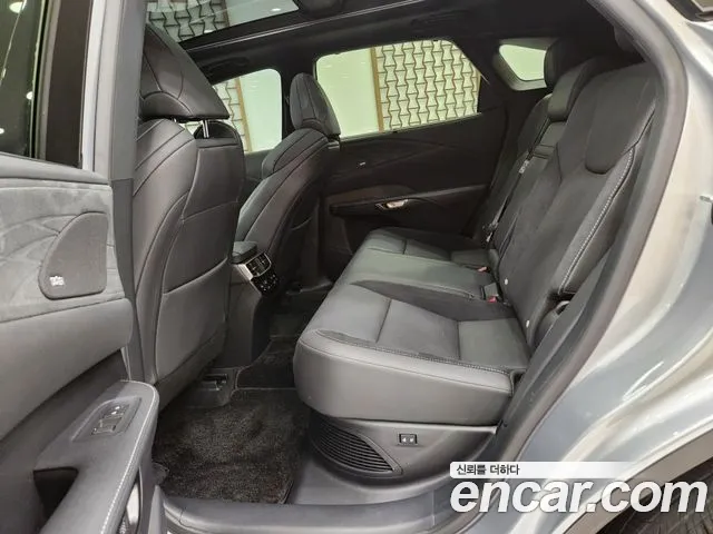 Lexus RX — Фото автомобиля 13