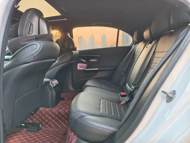 Mercedes-Benz C-Class — Фото автомобиля 5