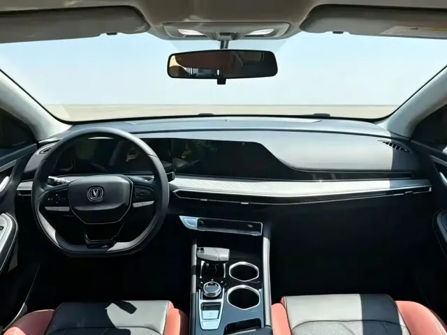 Changan Eado — Фото автомобиля 6