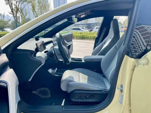 Nio ET5 Touring — Фото автомобиля 6