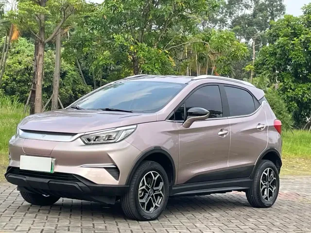 BYD Yuan Pro — Фото автомобиля 3