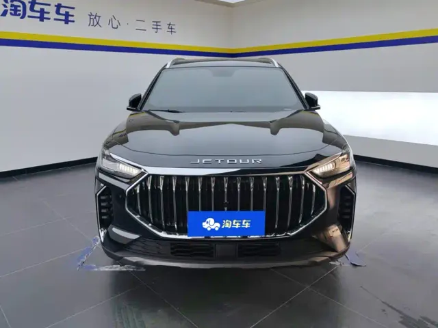 Jetour X70 Plus — Фото автомобиля 2